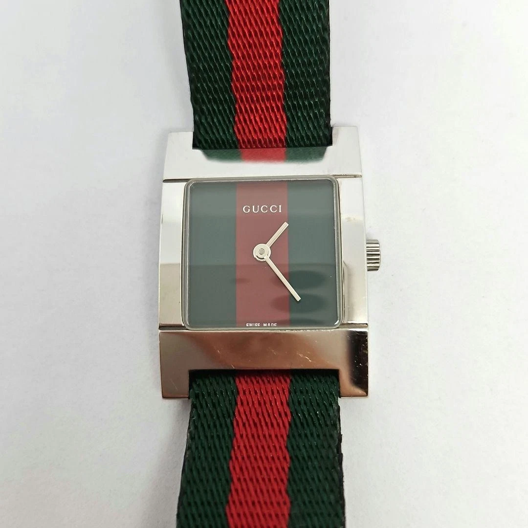 Orologio Gucci 7700L Quadrato Mai Usatolo Vecch Modello Senza Scatolaoni Buo Condizio
