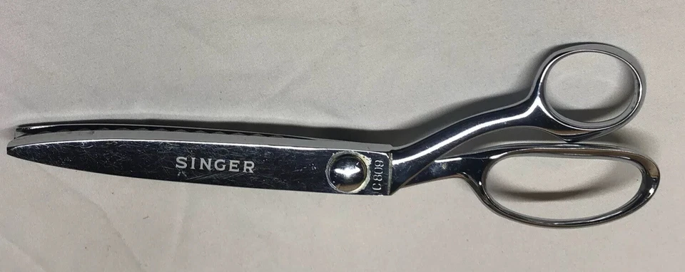 Vintage Singer Pinking Shears Scissors C 809 - Image 2 of 4
