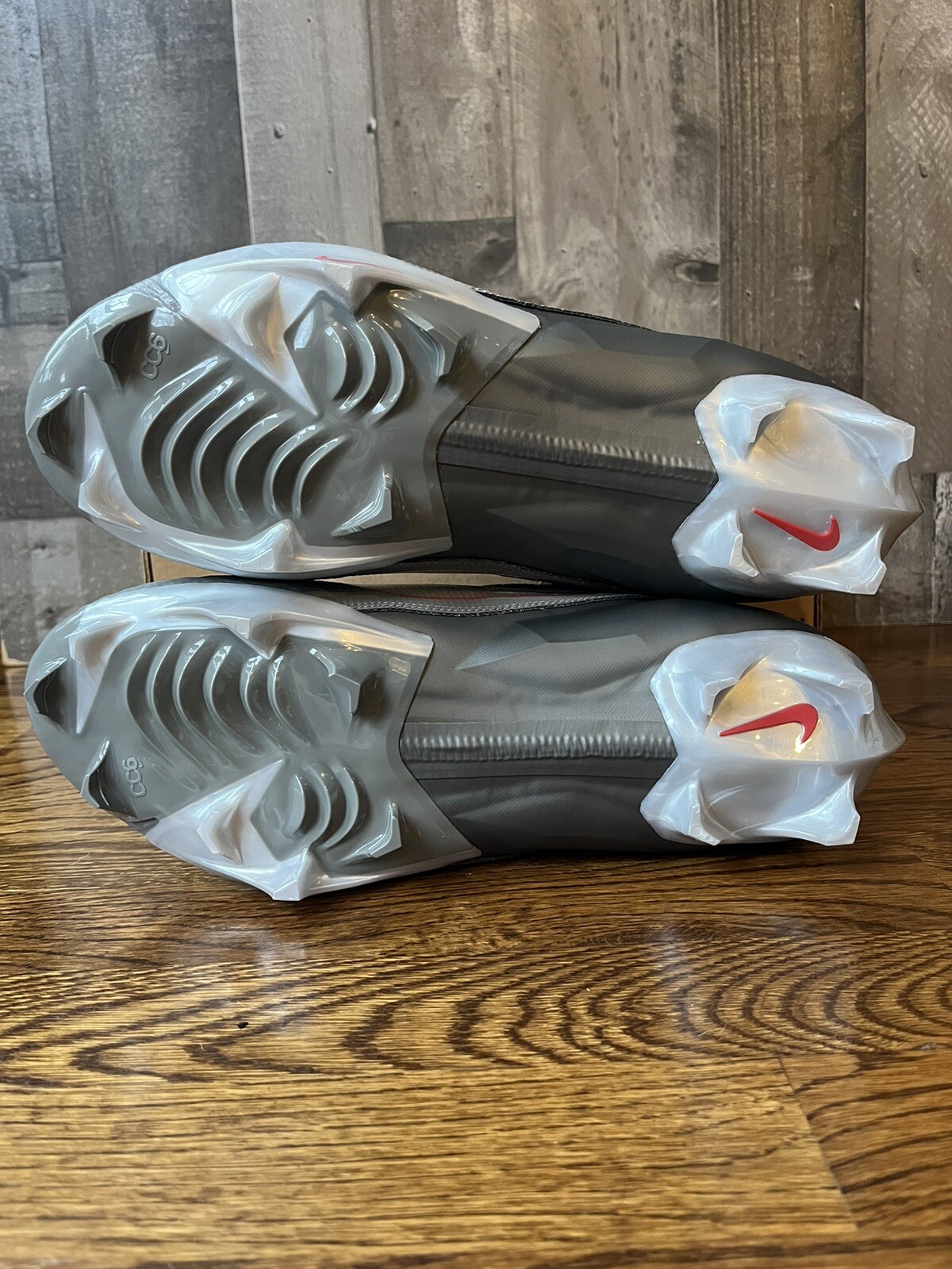 Nike Vapor Edge Elite 360 Ohio State Buckeyes  PE Cleats Size 12.5 Wide OSU