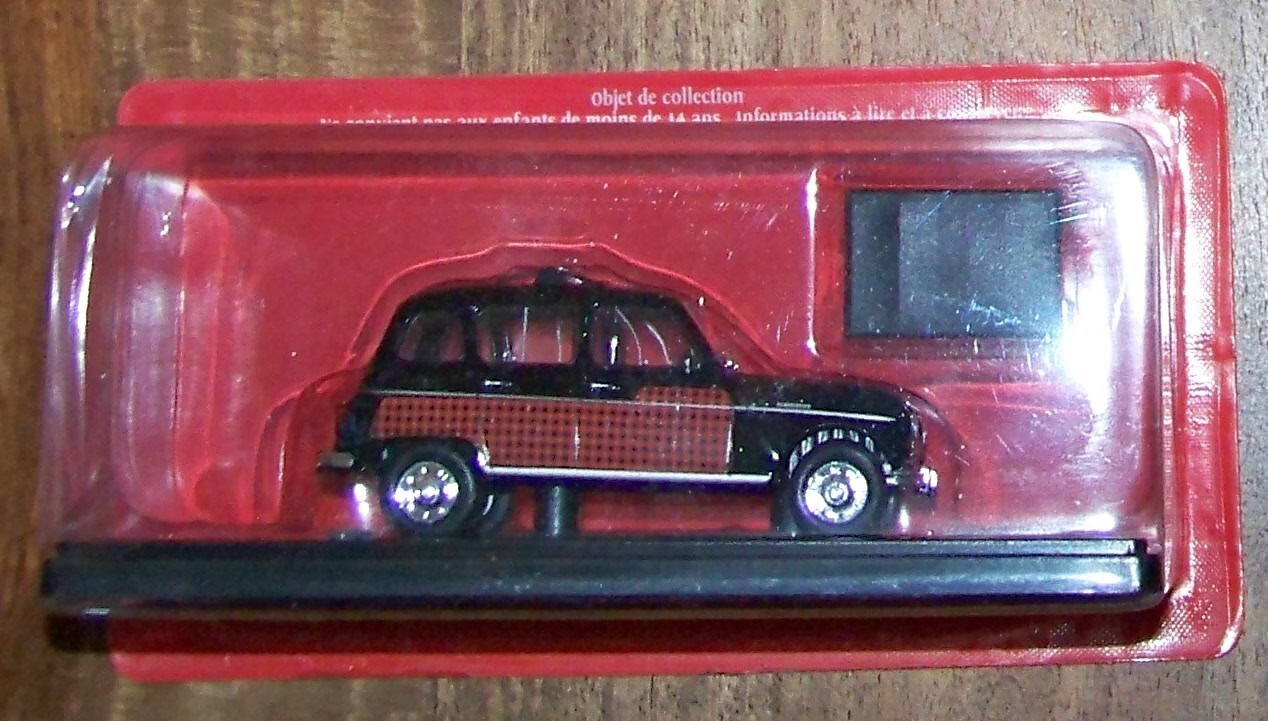 Voiture miniature Renault 4L Parisienne 1/43 Hachette pour collectionneur