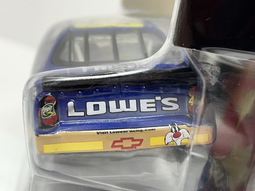 Jimmie Johnson #48 NASCAR 2002 Rookie Car Looney Tunes scala 1:43 pressofuso nuovo - Foto 6 di 20