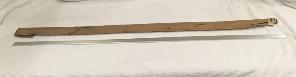 Nuevo de Lote Antiguo 60 Dodge Parrilla Moldura Superior Dart Seneca Pioneer Phoenix 1960 2196457 Foto 2 de 4