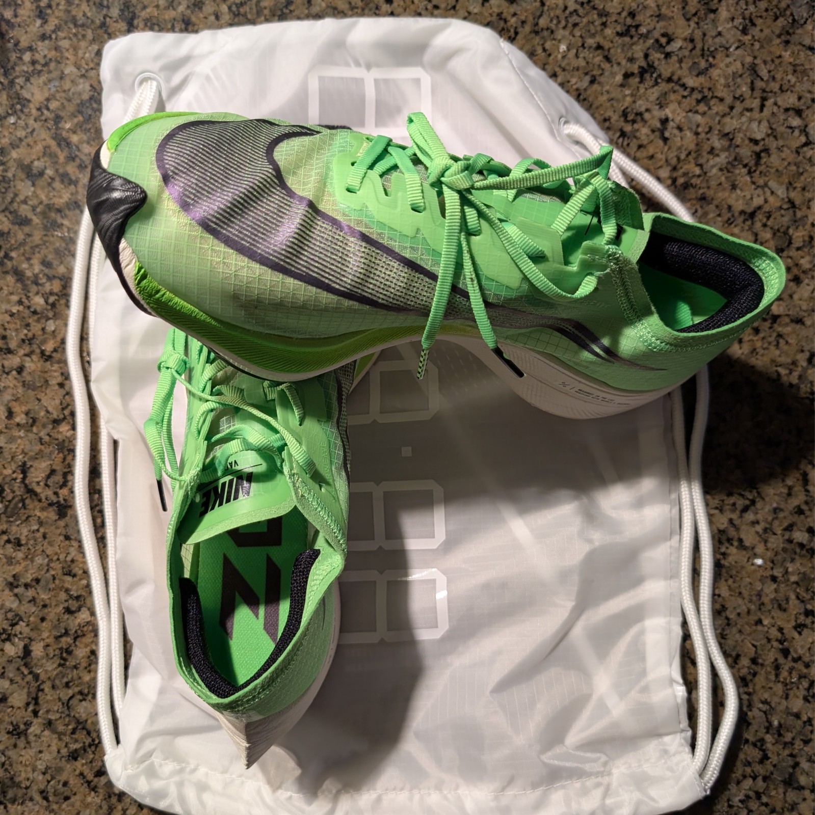 Nike ZoomX Vaporfly NEXT%, Mens Size 9, Electric Green, carrying bag, NIB