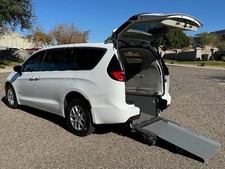 2024 Chrysler Pacifica Touring L 4dr Mini Van