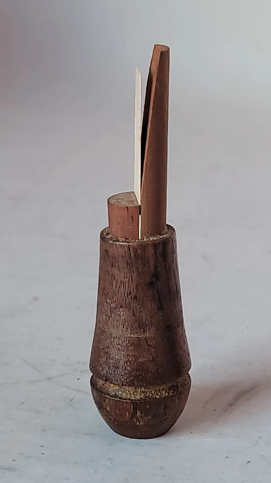 Vintage Wood Mallardtone Goose Call Predator Call Hunting "Preowned Condition". - Image 4 of 4