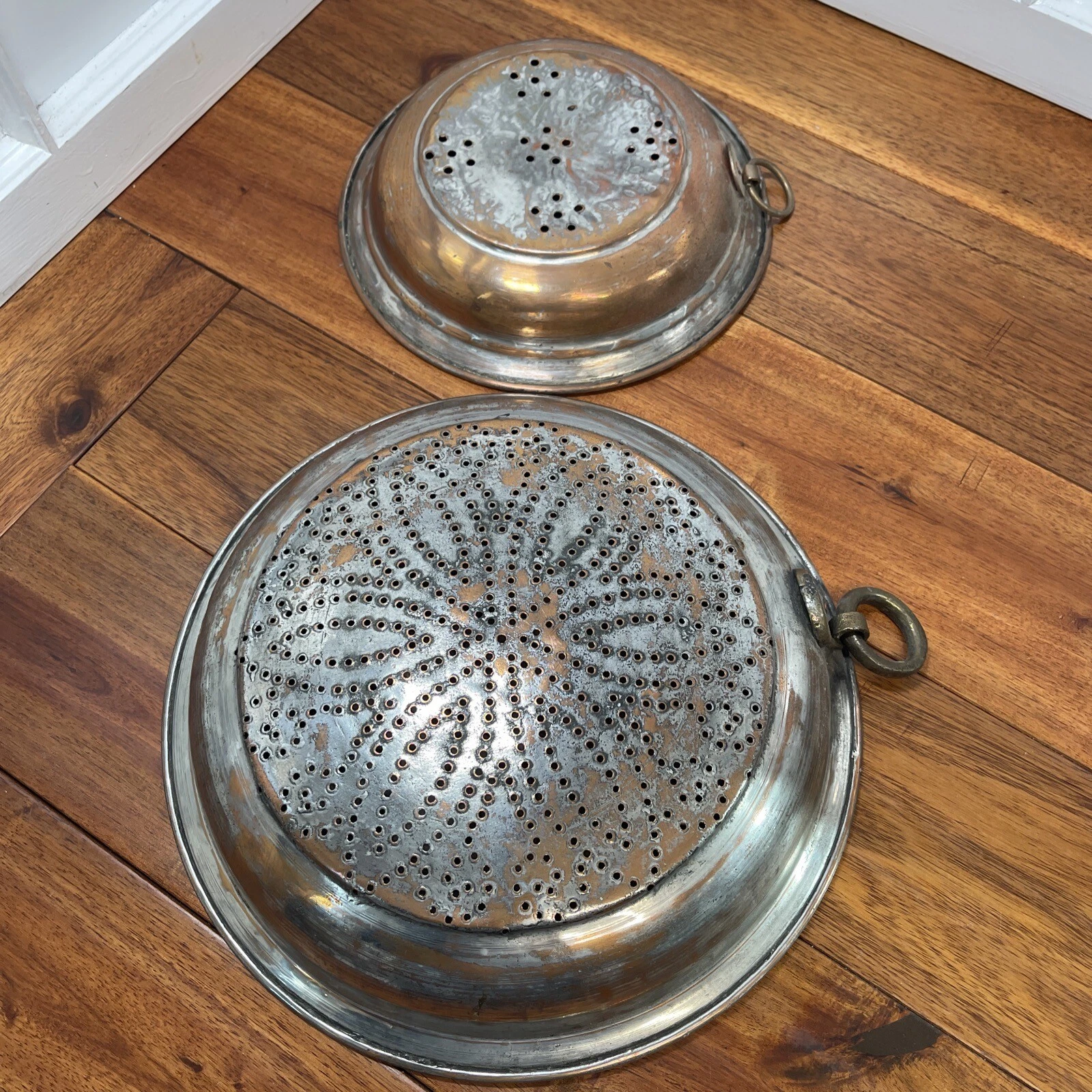 Copper Plated Strainer Colander Steamer Vintage Farmhouse Cottage Primitive LOT
Opens in a new windo