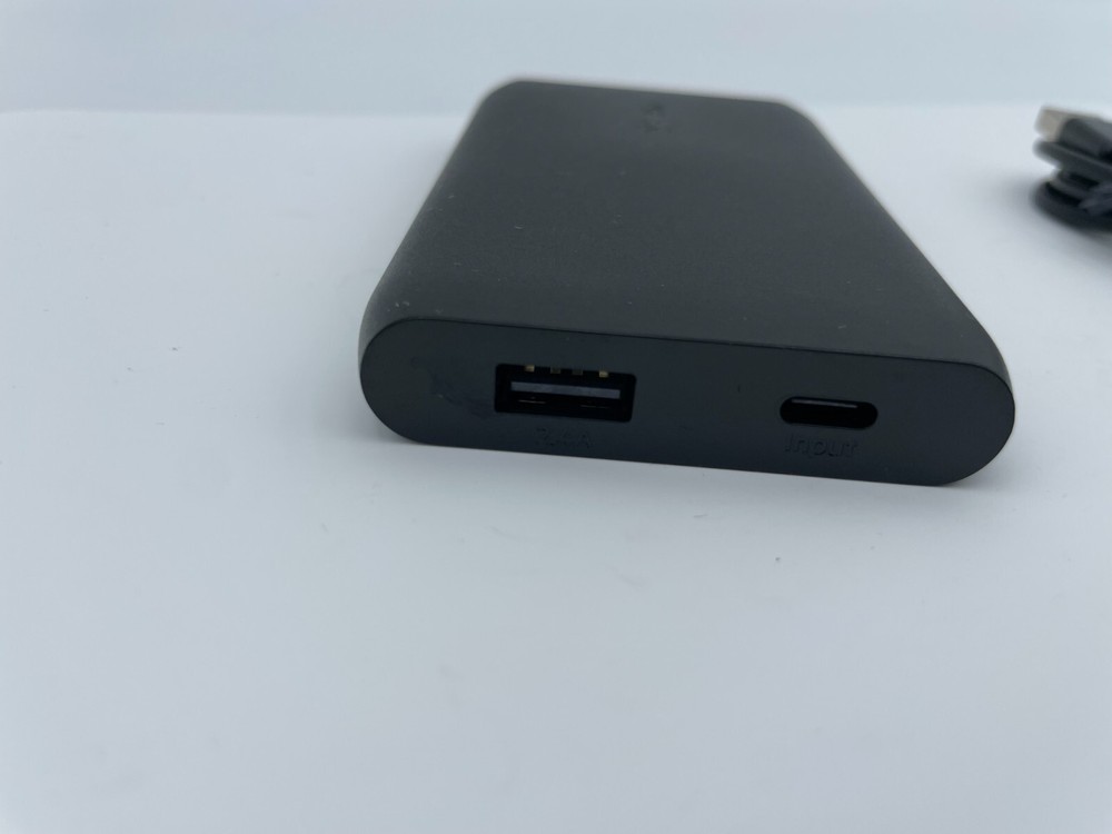 Power Bank Belkin BPB004 5000mAh 12W 2-port with 6" USB-C to USB-A cable Black