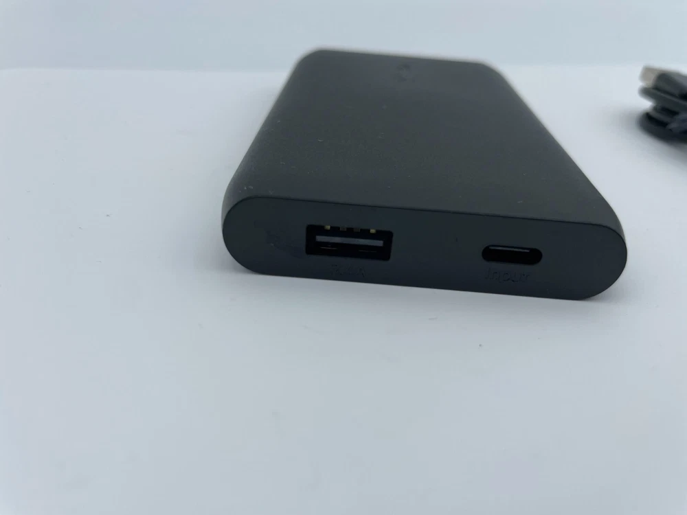 Power Bank Belkin BPB004 5000mAh 12W 2-port with 6" USB-C to USB-A cable Black