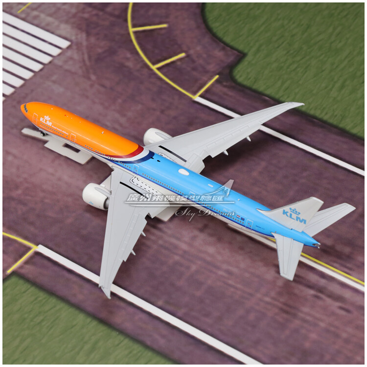 1:400 GeminiJets KLM BOEING B777-300ER Airplane Diecast