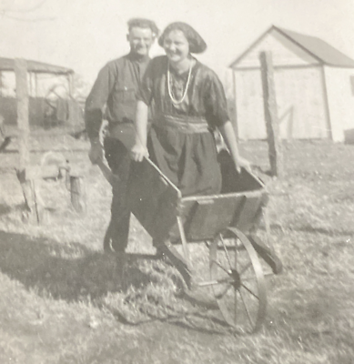 #ad 1910s Man Pushing Around Woman in Wheelbarrow Funny Humor Car Old Snapshot Photo $19.99