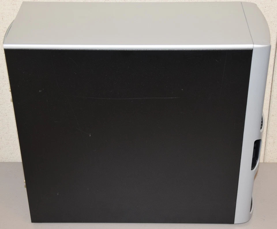 Gateway GT4022 KTBC5IGLF Desktop AMD Athlon 64 4000+ 2.4Ghz 200GB HDD 1GB DVD-RW - Image 3 of 4