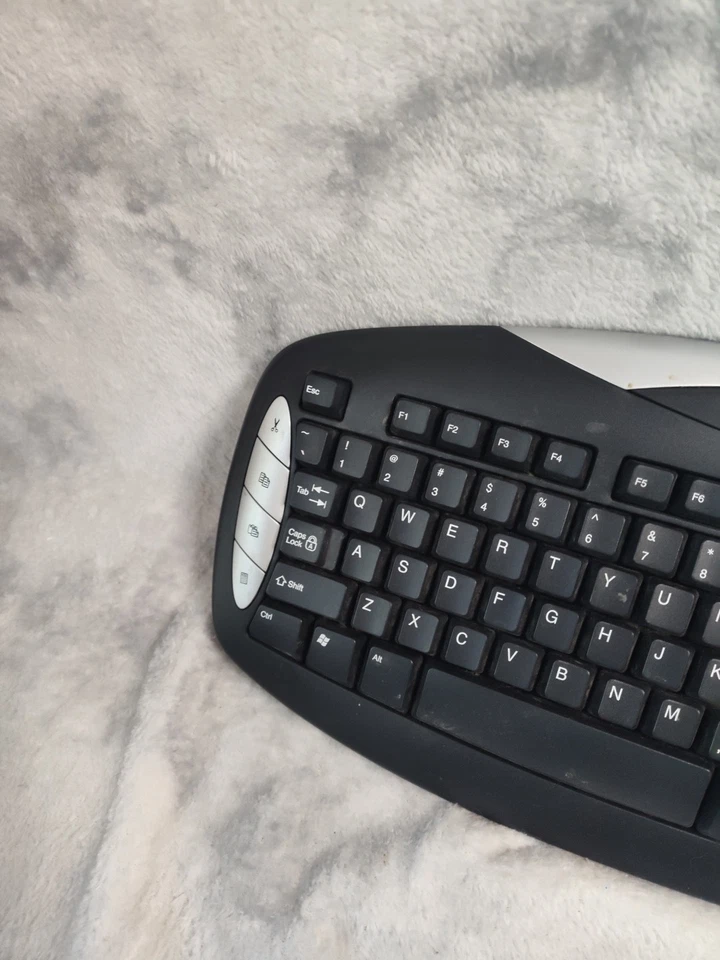 Gateway Wired Keyboard Black Used Model Number KB 040 - Image 4 of 4