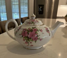 Royal New Chelsea England Pink Peach Cherry Blossom Porcelain Teapot