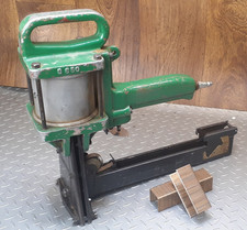 Pneumatic Stick Carton Stapler HEAVY Duty 1¼" Crown & 1¼"DEEP +1500 Staples NICE