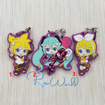Hatsune Miku Vocaloid Anime Figure Rubber Strap Charm Keychain Keyring Gift LS