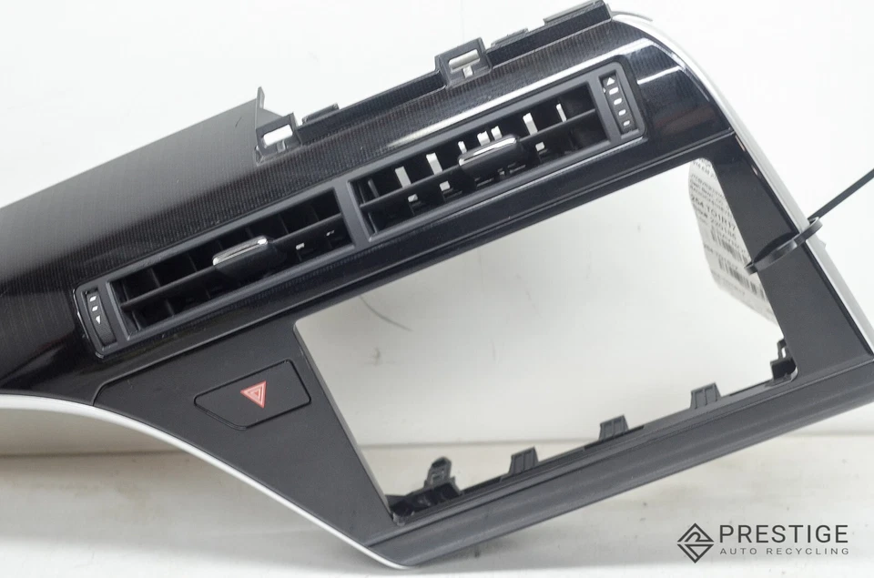 2016-2020 TOYOTA MIRAI CENTER DASH RADIO BEZEL TRIM W/AIR VENT OEM - Изображение 2 из 4