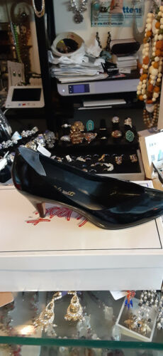 9 West Black PATENT  Low Heel Size 6.5 M  Rounded Point Toe MADE IN BRAZIL  - Picture 1 of 5