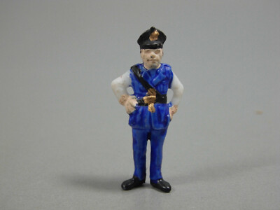 ALTFIG: Berufe - Polizist (100% original) (1)