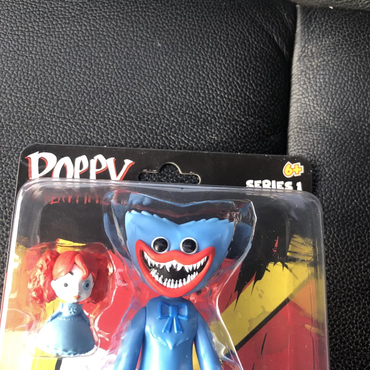 Poppy Playtime Scary AF Huggy Wuggy 5 Tall Posable Action Figure, Series 1  new