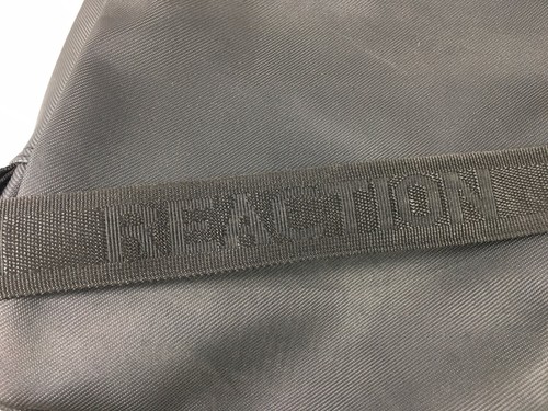 Bolso Bandolera Kenneth Cole Reaction PVC Negro - Imagen 9 de 9