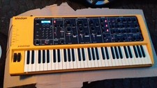 DSP Studiologic Sledge 2.0 Giallo Giallo Waldorf Sintetizzatore Musikmaker