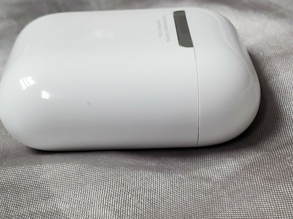✨📱🎧Apple AirPods 2nd Generation with Charging Case ✨📱🎧Apple AirPods 2nd Generation with Charging Case