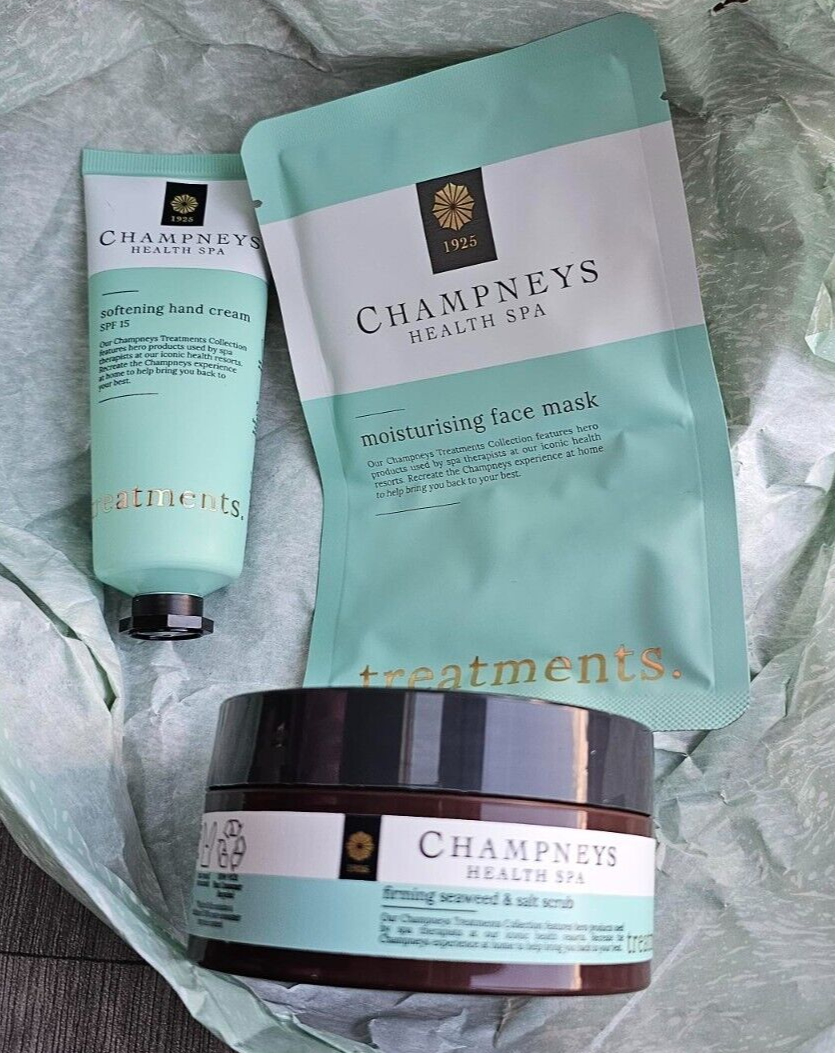 Champneys Health Spa Gift Set (Softening Hand Cream / Face Mask / Scrub