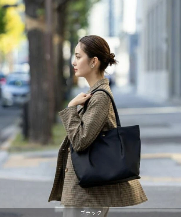 Bolso de Mano Grande Legato Libre de Carga Ligero Repelente al Agua A4 LH-L0001Z Negro Foto 3 de 4