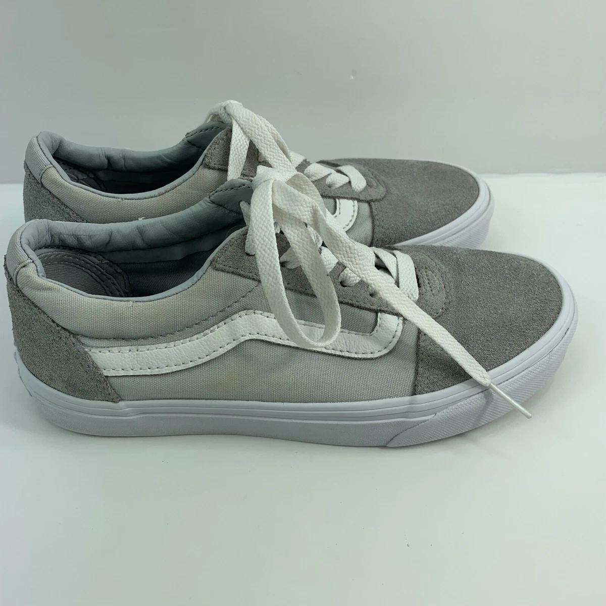 VANS Old Skool Canvas Grey Women s Size 6 Low Top Canvas Suede Sneakers Clean