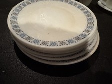 6 x Vintage Pyrex large Chelsea Dinner Plates (25.5 cms)