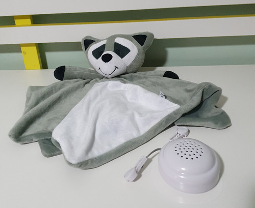 BABY SECURITY BLANKET Riff Raff - baby Sleep Soother Bandit the Racoon Musical