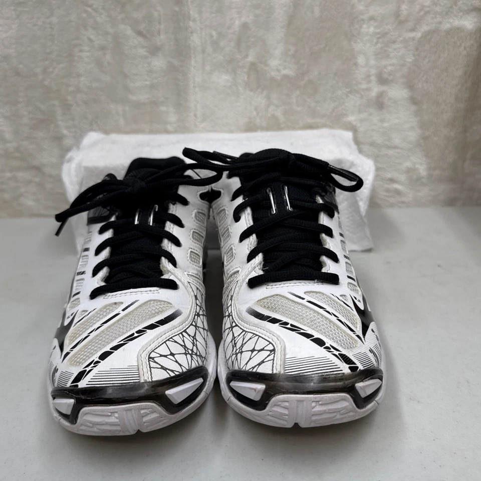 Zapatos de voleibol Mizuno Wave Voltage blancos/negros con cordones para mujer talla 8” Foto 4 de 4
