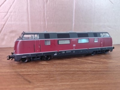 Roco HO AC digital BR220 diesel locomotive 43932 - DCC protocol ONLY, no MM!
