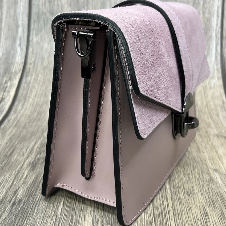 Bolsa de couro italiana rosa claro couro malva e camurça feita na Itália tiracolo  - Imagem 3 de 4
