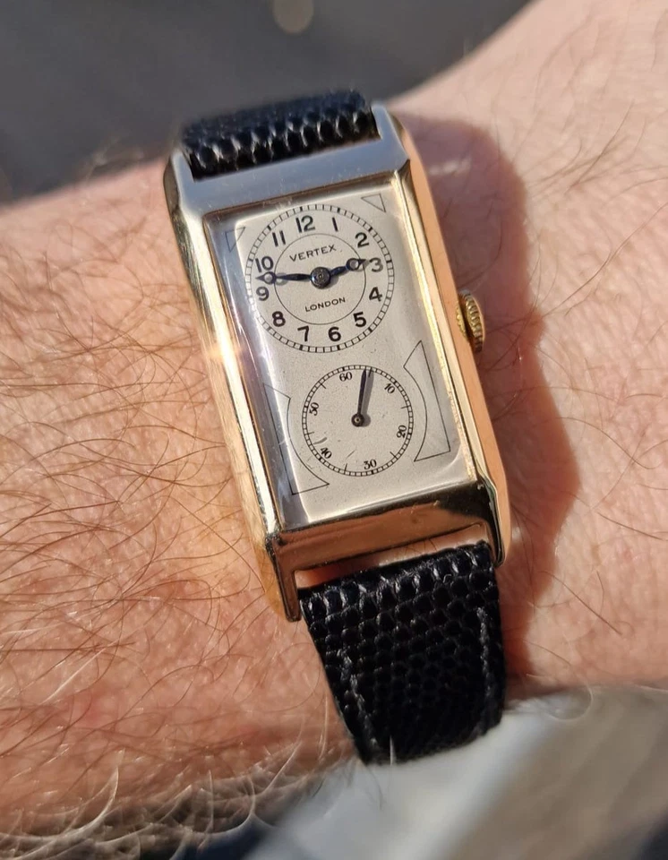 1933 Vertex of London Exquisite Doctors Duo Dial Wristwatch in solid 9ct Gold - Image 2 of 4