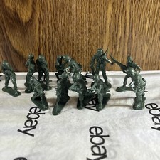 Lot 2 Army Men Green Toy Plastic Lot of 12