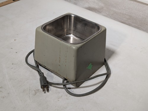 Cole Parmer 8845-3 Ultrasonic Cleaner 117 VAC 80W Cole-Parmer - Picture 4 of 6