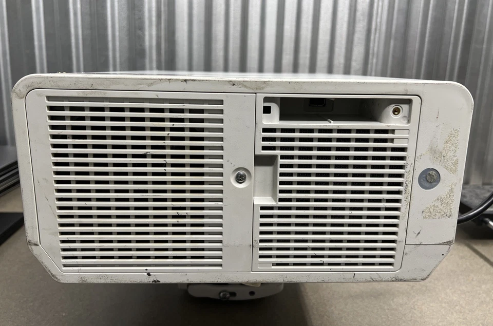 Panasonic PT-DZ570U WUXGA Conference Room/Home Theatre DLP Multimedia Projector - Image 4 of 4