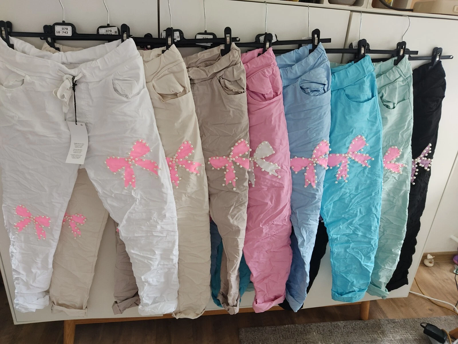 MADE IN ITALY beautiful joggers with bow print + beads size 36 38 40/42 NEW