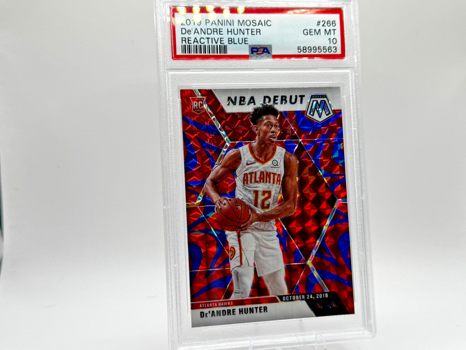 2019-20 Panini Mosaic Reactive Blue De'Andre Hunter #266 Atlanta Hawks PSA 10