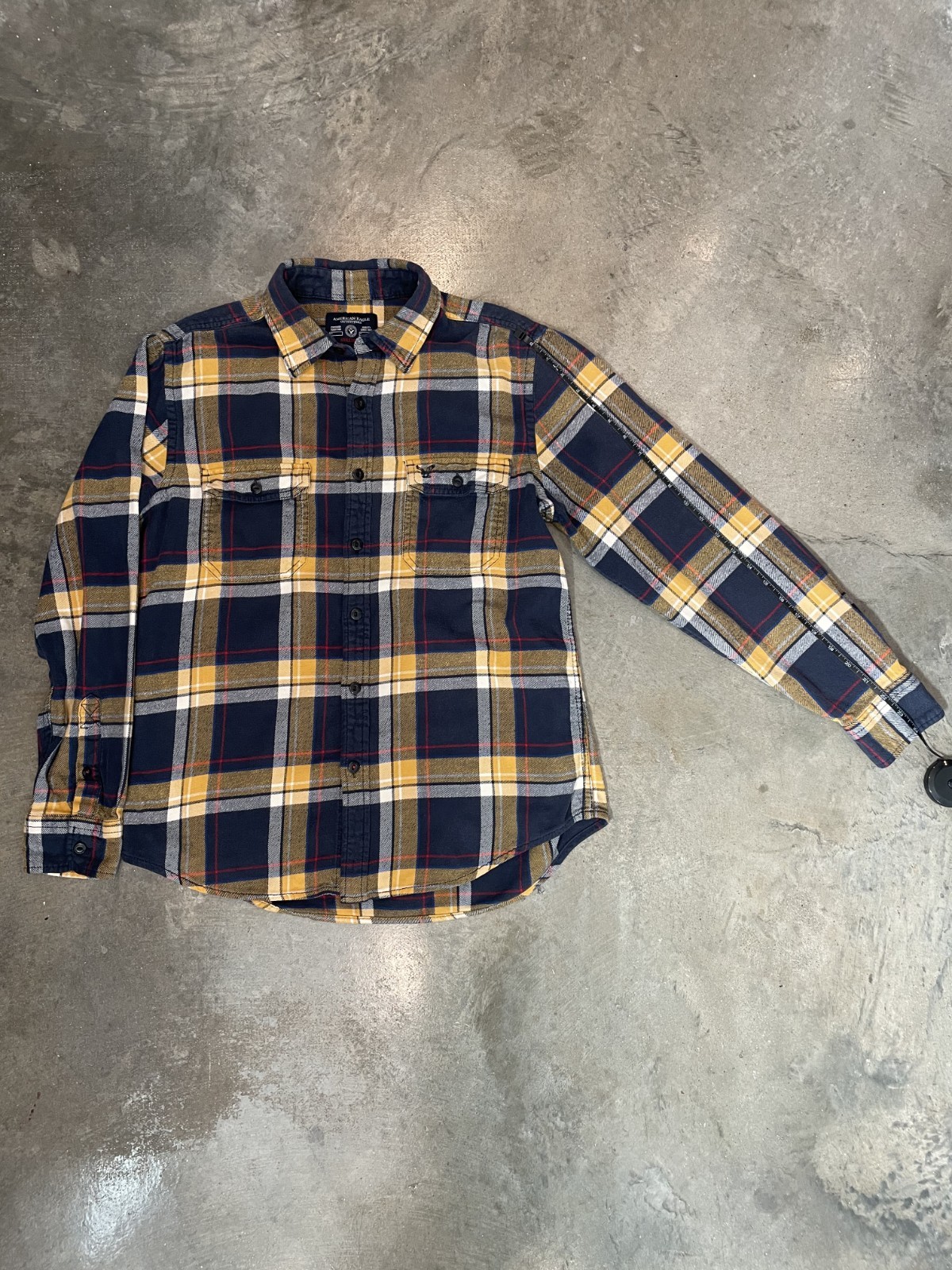 American Eagle Flannel Shirt L Blue Plaid Red Yellow White Athletic Fit thumbnail 7