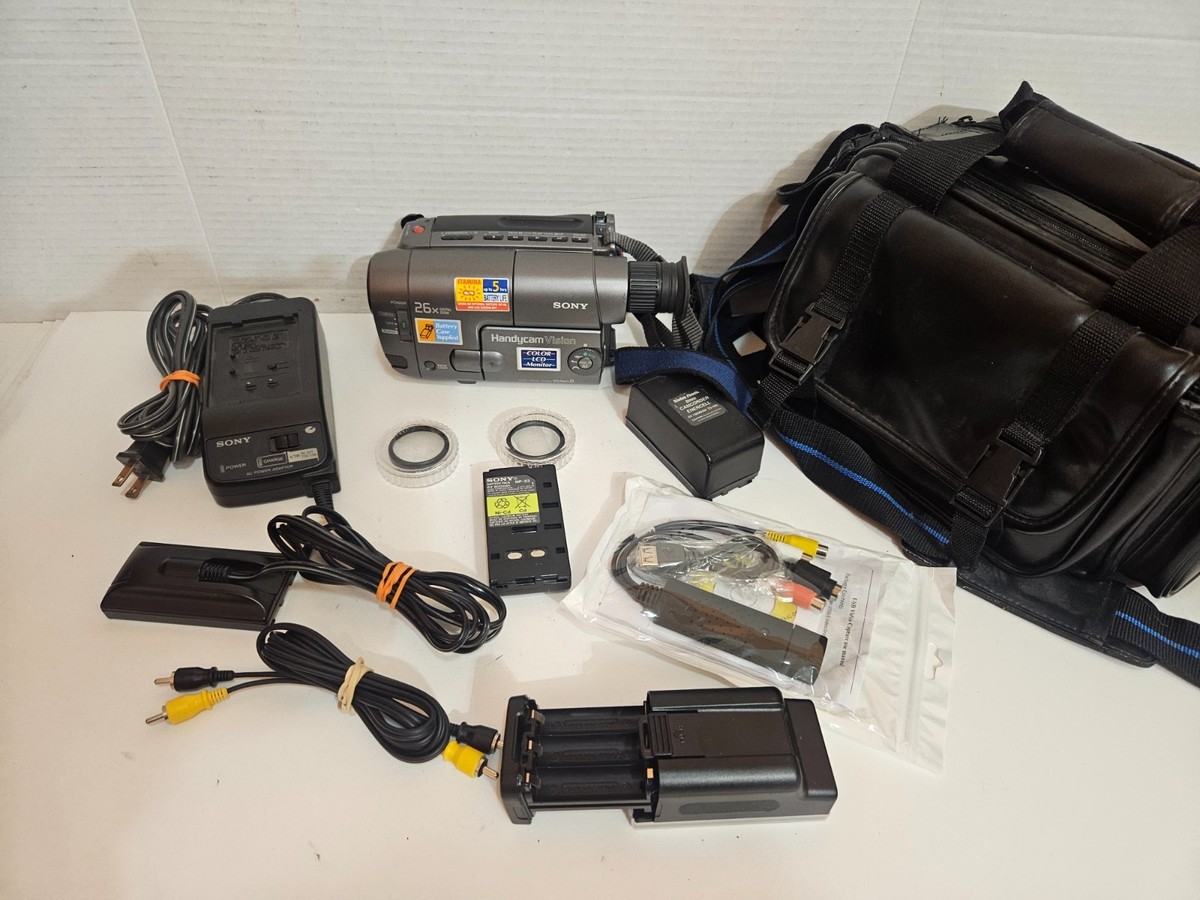Sony Handycam CCD-TRV12 NTSC Video 8 Tape Digital Video Camera