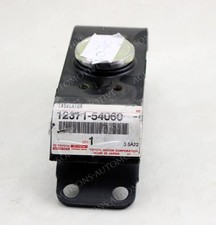 12371-54060 Toyota Pickup 1984-1985 2.4l Diesel Hilux Insulator Engine Mount Oem