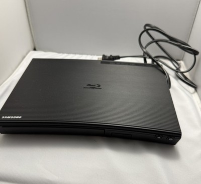 Samsung BD-J5100 Blu-Ray DVD Wi-Fi Streaming Player NO Remote TESTED  w/ Cables