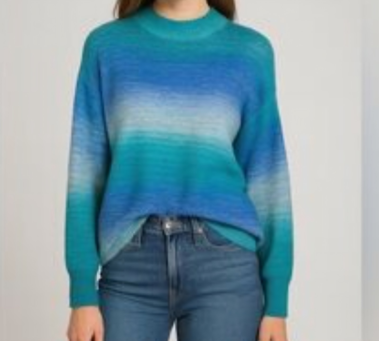 Gap Women's Ombre Blue Pullover Sweater. Size XL