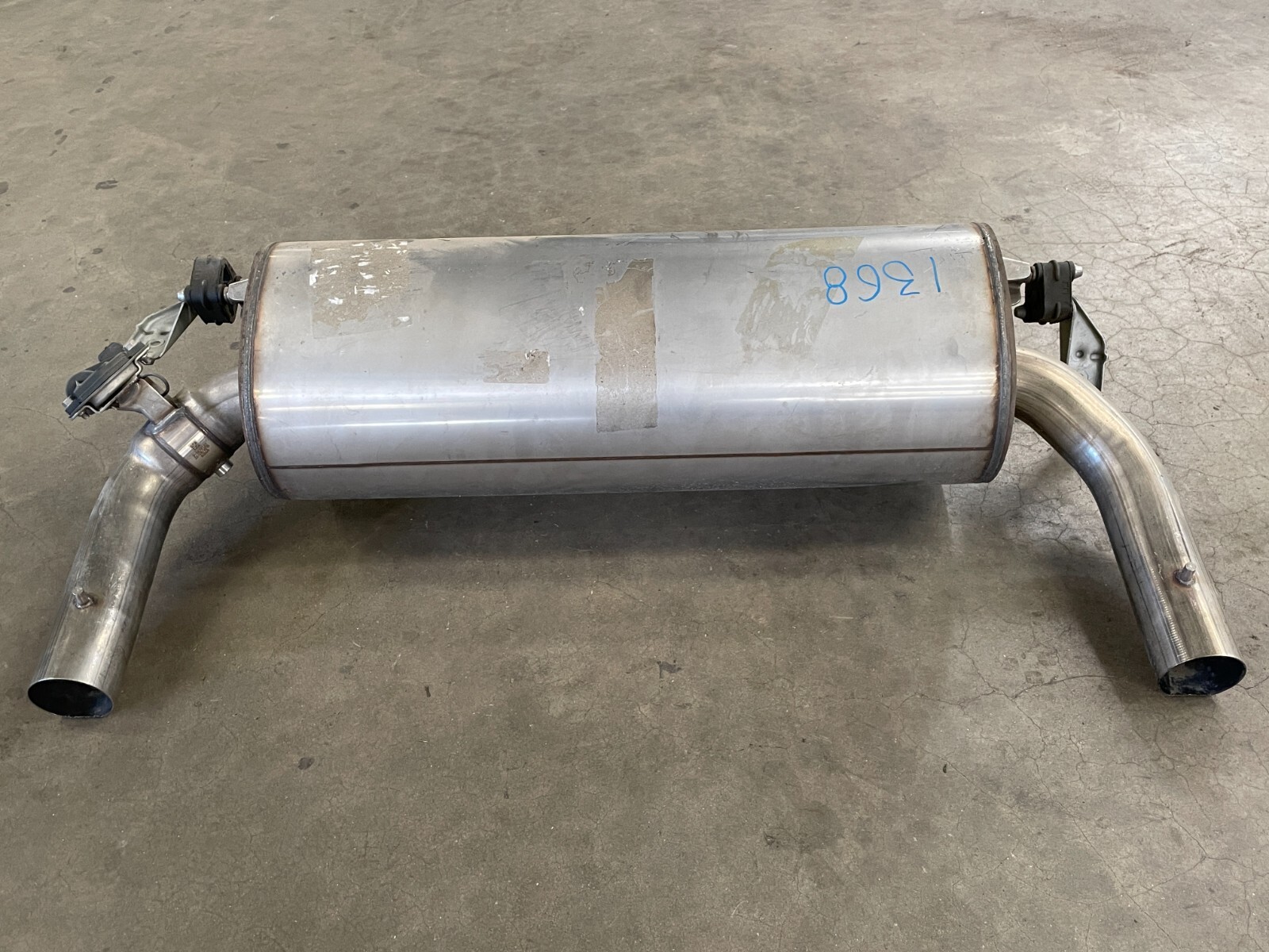 14 15 16 BMW F22 M235i Rear Dual Exhaust Muffler Pipe W/O Tips 3.0L