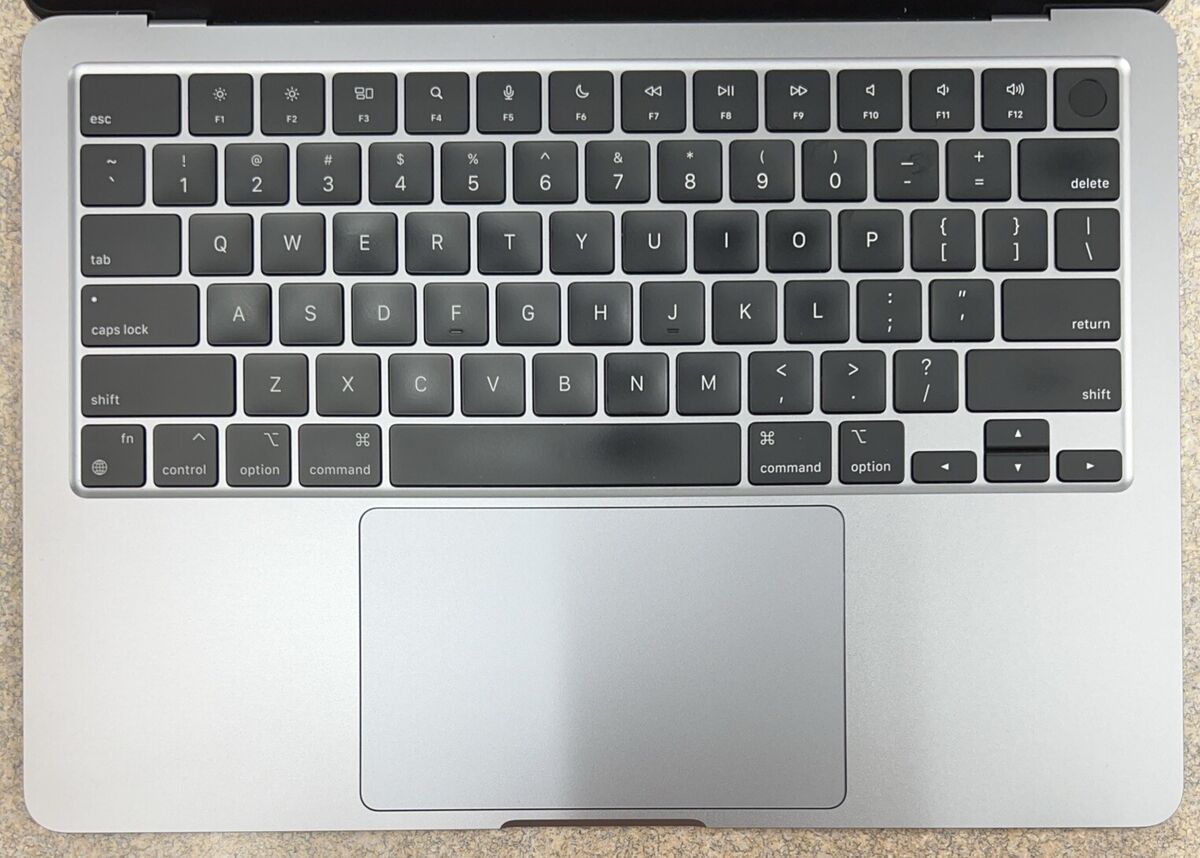 2022 Apple MacBook Air 13 2022 Apple MacBook Air 13