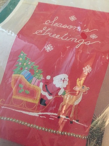 NEW Bucilla Christmas Seasons Greetings Pair of Guest Towels Stitchery Kit - Picture 3 of 4