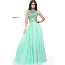 Nwt Sherri Hill Green Jeweled Sequins Mock Neck Two Piece Prom Dress