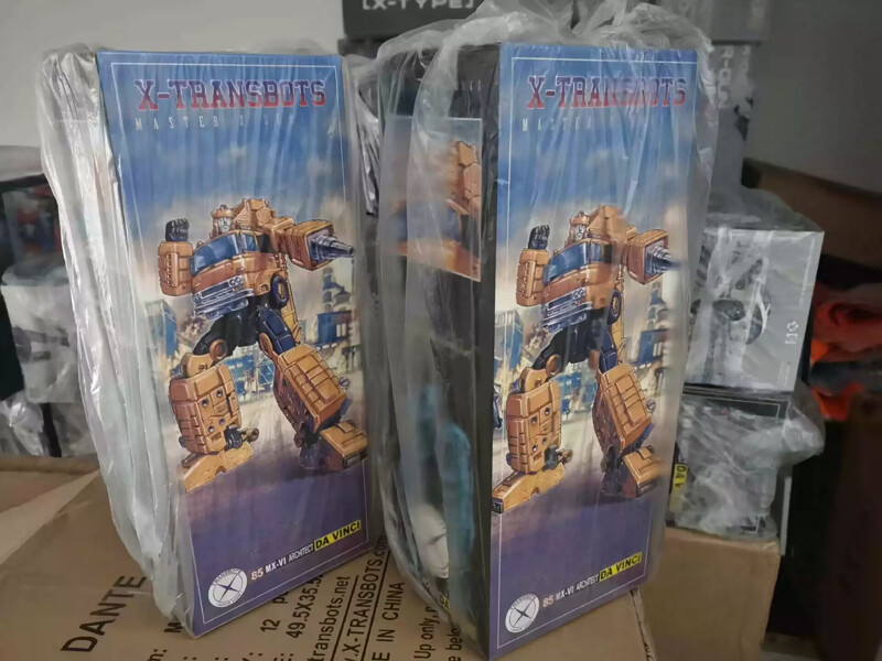 Transformable Toys X-Transbots MX-VI DA VINCI Grapple Action